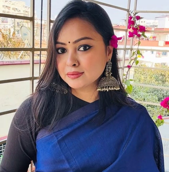 দাদু বৌমার রাতের অজানা সম্পর্কের শুরু